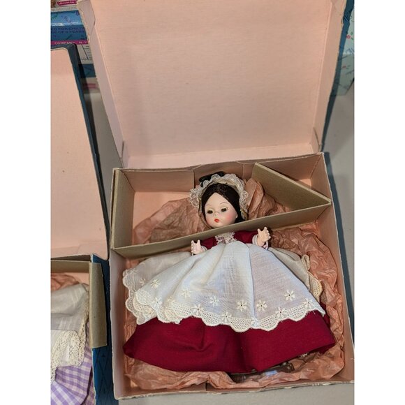 Madame Alexander Little Women Doll Marmee #415 in Original Box with Heart shaped - Picture 2 of 5